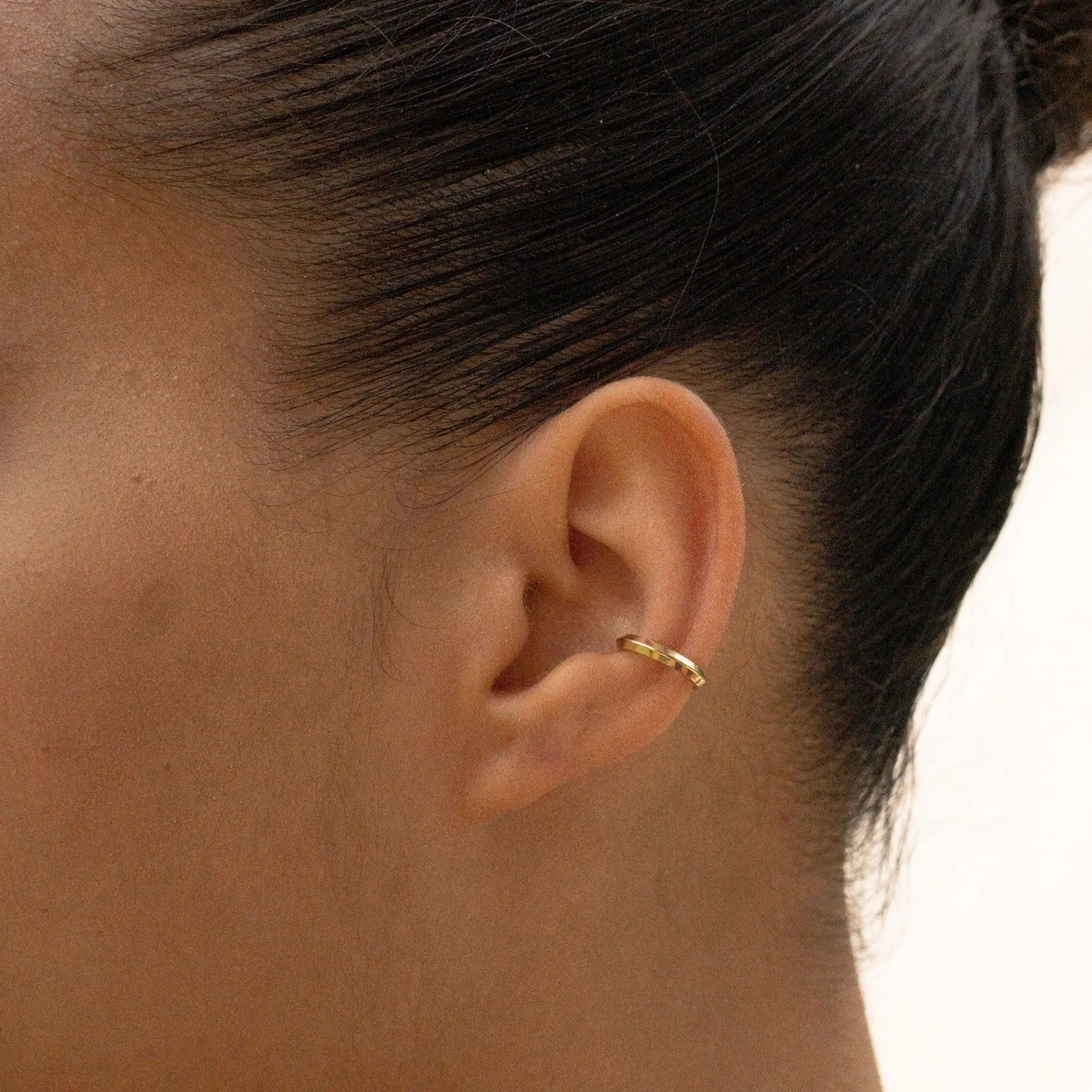 cape_gold_vermeil_ear_cuff_1.webp SarahBijoux Cape gold vermeil ear cuff