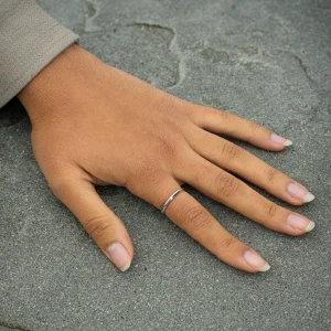 SarahBijoux Cape wire ring
