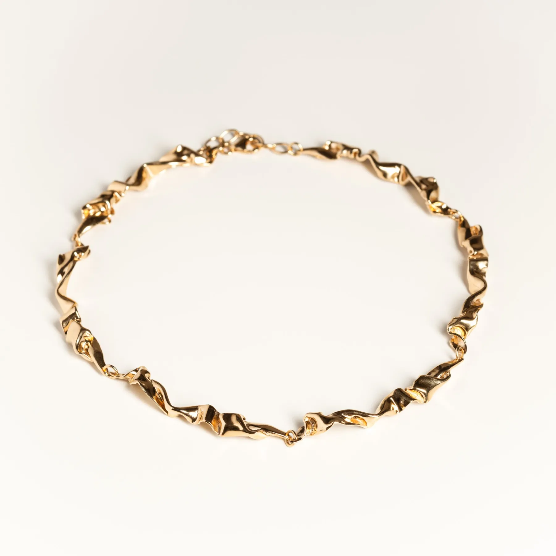 draped_gold_vermeil_necklace_0.webp SarahBijoux Draped Gold Vermeil Necklace
