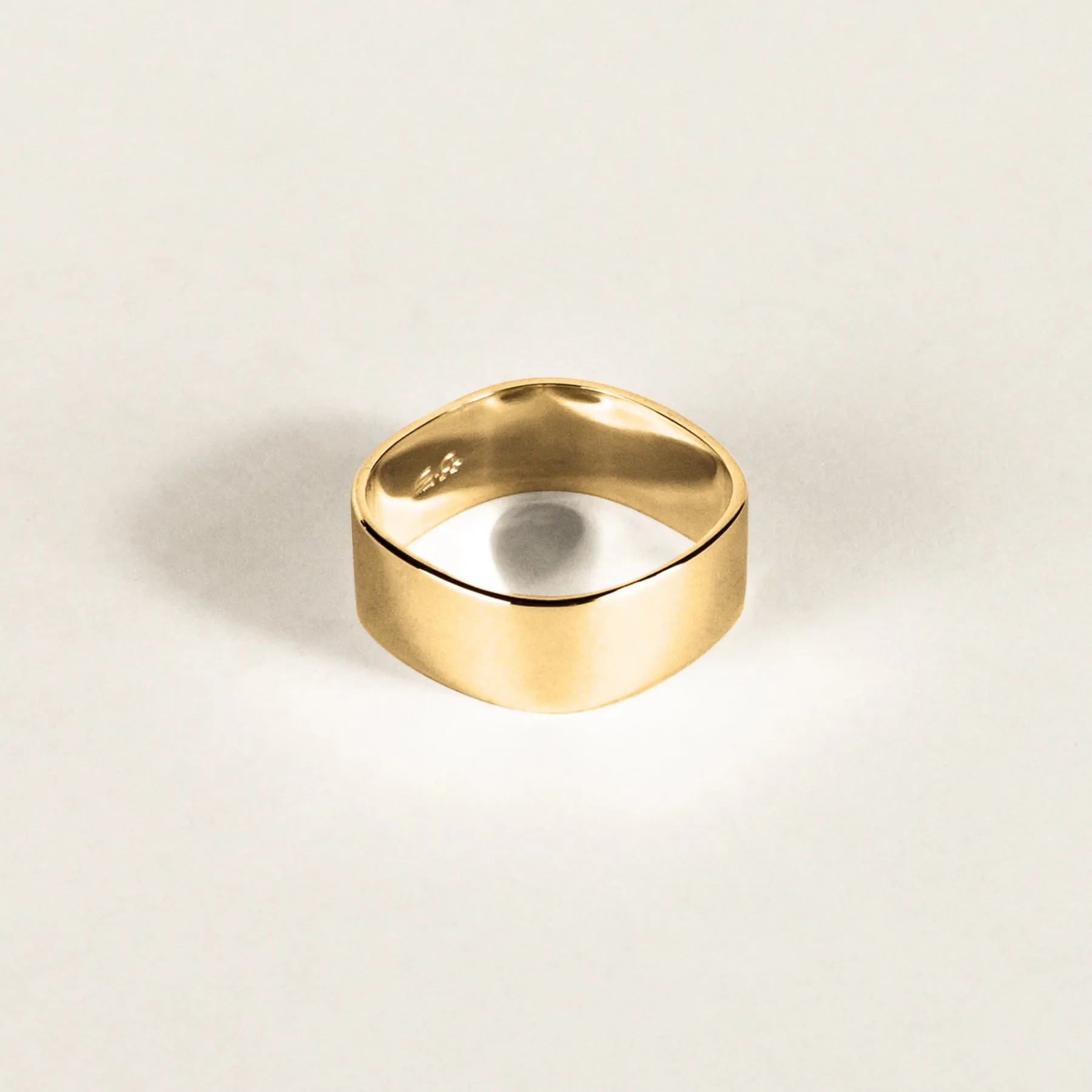 flat_square_gold_ring_0.webp SarahBijoux Flat Square Gold Ring