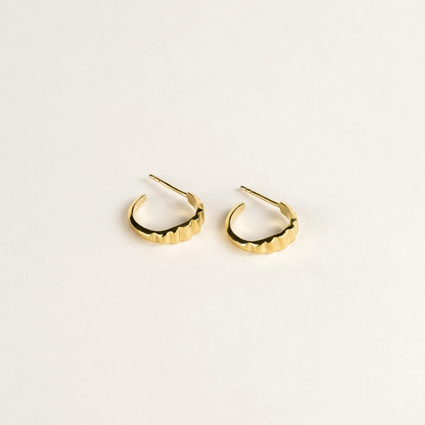 flow_gold_vermeil_hoops_0.webp SarahBijoux Flow gold vermeil hoops