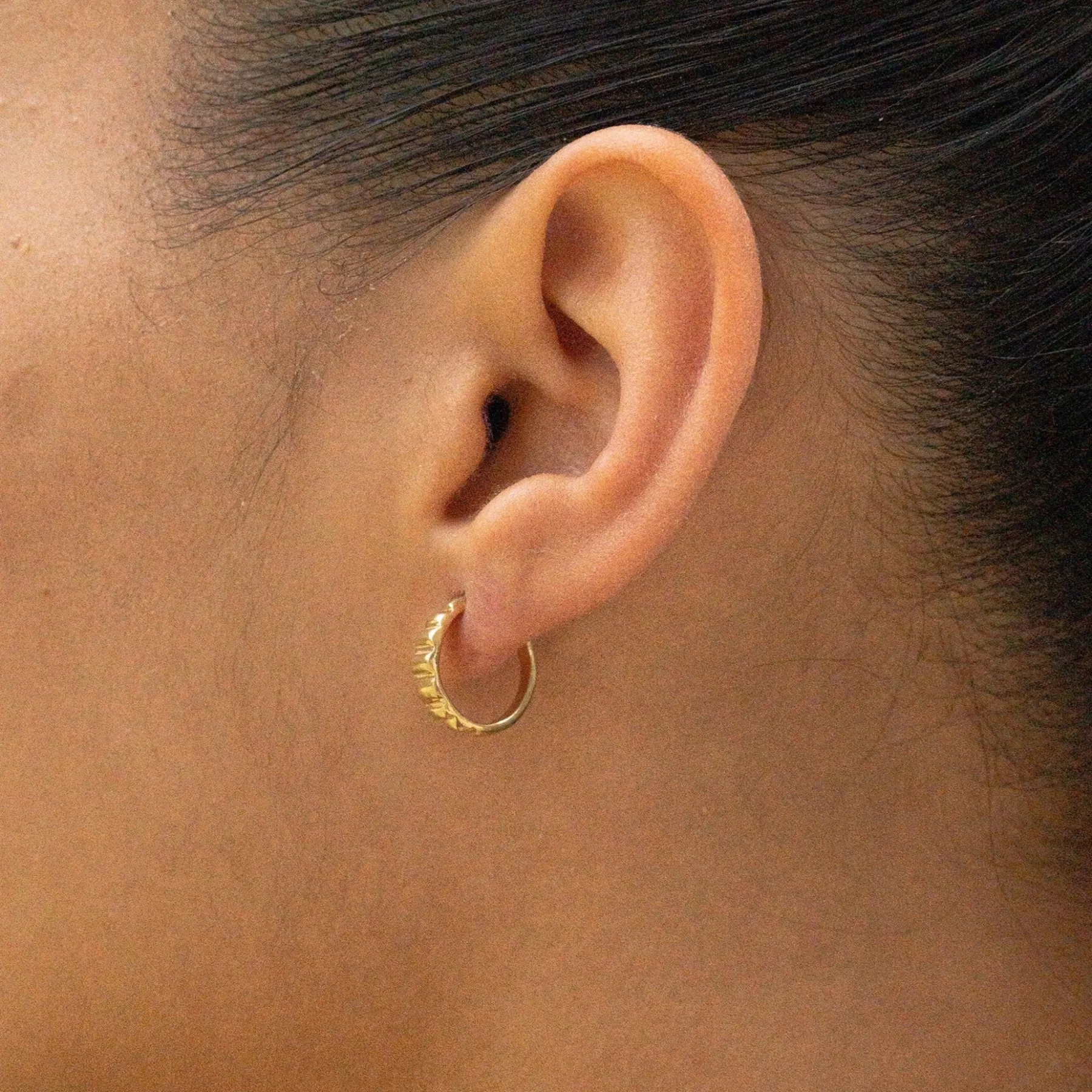 flow_gold_vermeil_hoops_1.webp SarahBijoux Flow gold vermeil hoops