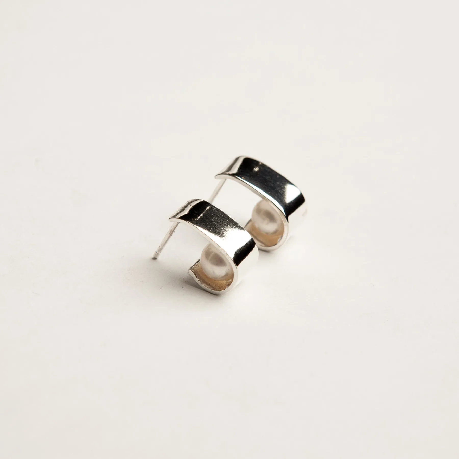 hidden_pearl_hoops_0.webp SarahBijoux Hidden Pearl Hoops
