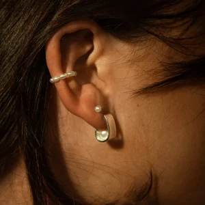 SarahBijoux Hidden Pearl Hoops