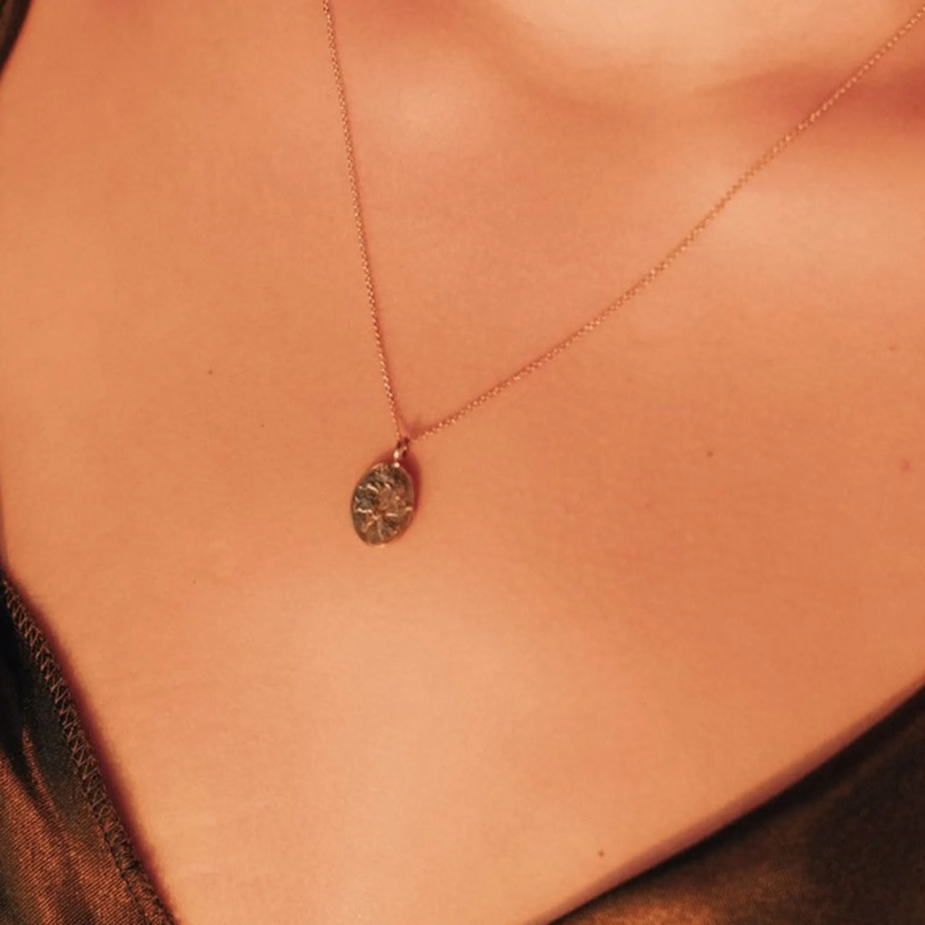hong_kong_necklace_1.webp SarahBijoux Hong Kong Necklace