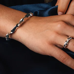 SarahBijoux Knot Ring
