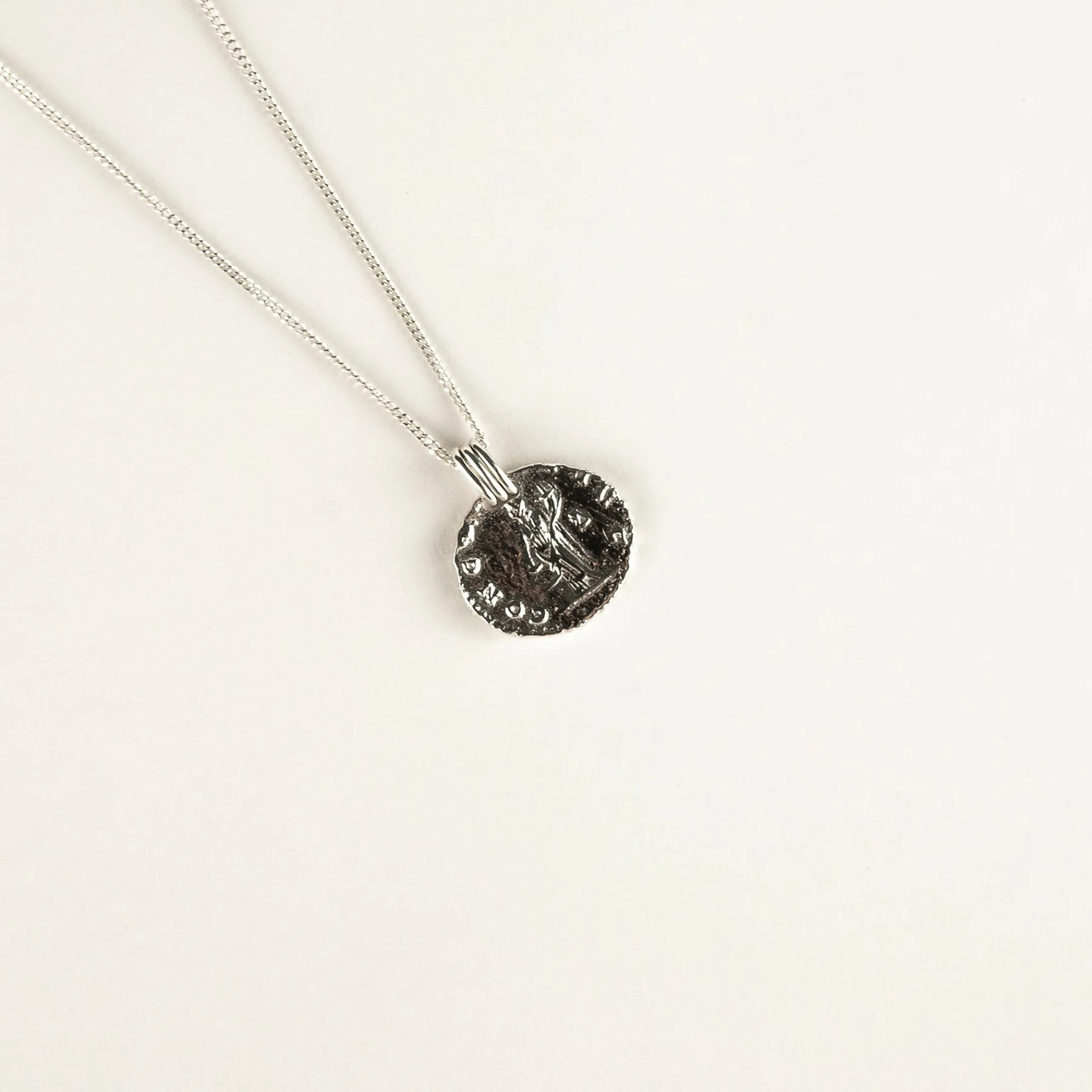 mediterranean_necklace_1.webp SarahBijoux Mediterranean Necklace