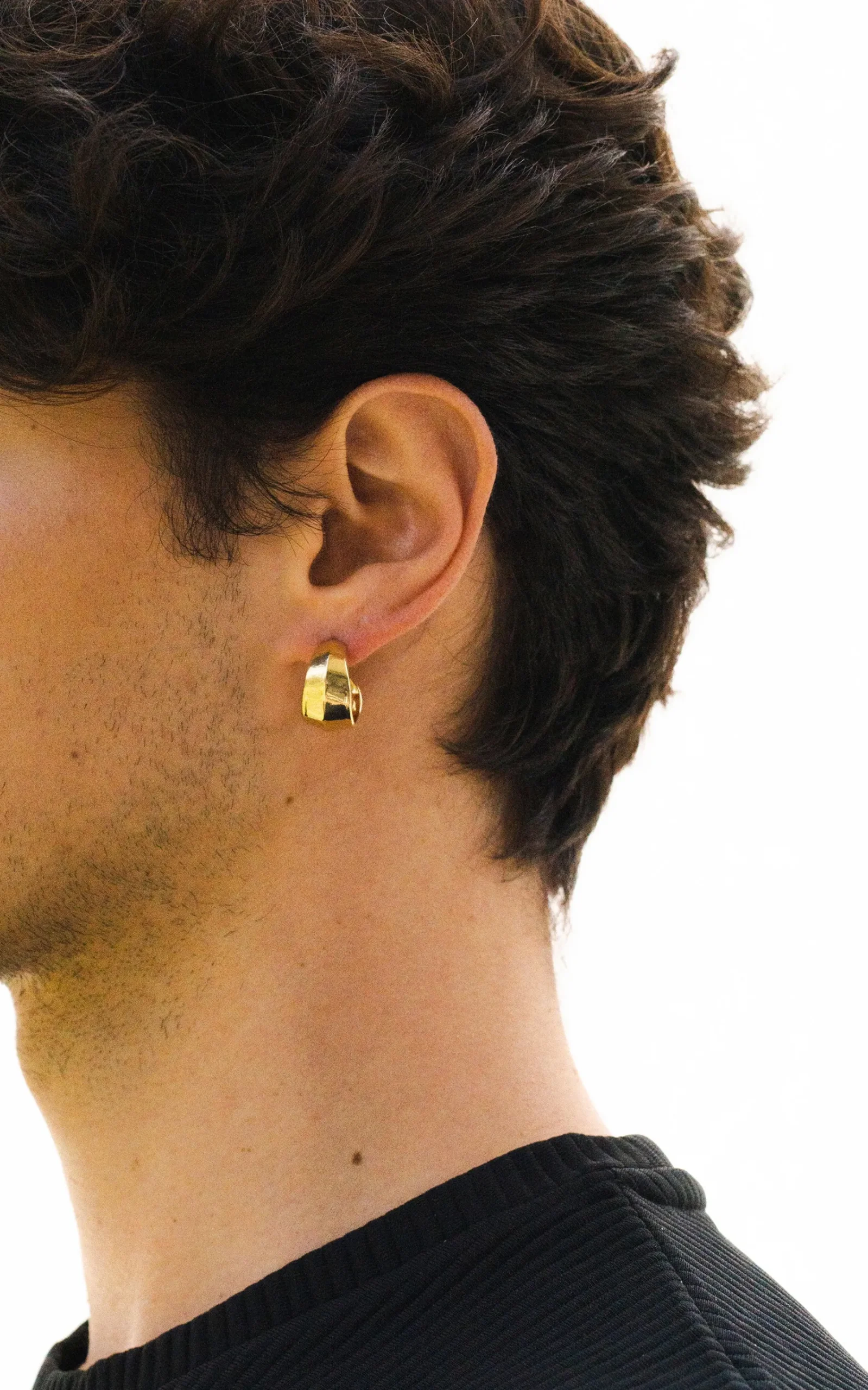 medium_dune_gold_vermeil_hoops_2.webp SarahBijoux Medium dune gold vermeil hoops