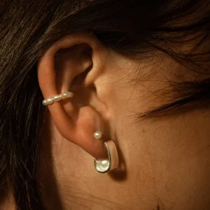 SarahBijoux Mini Pearl Studs
