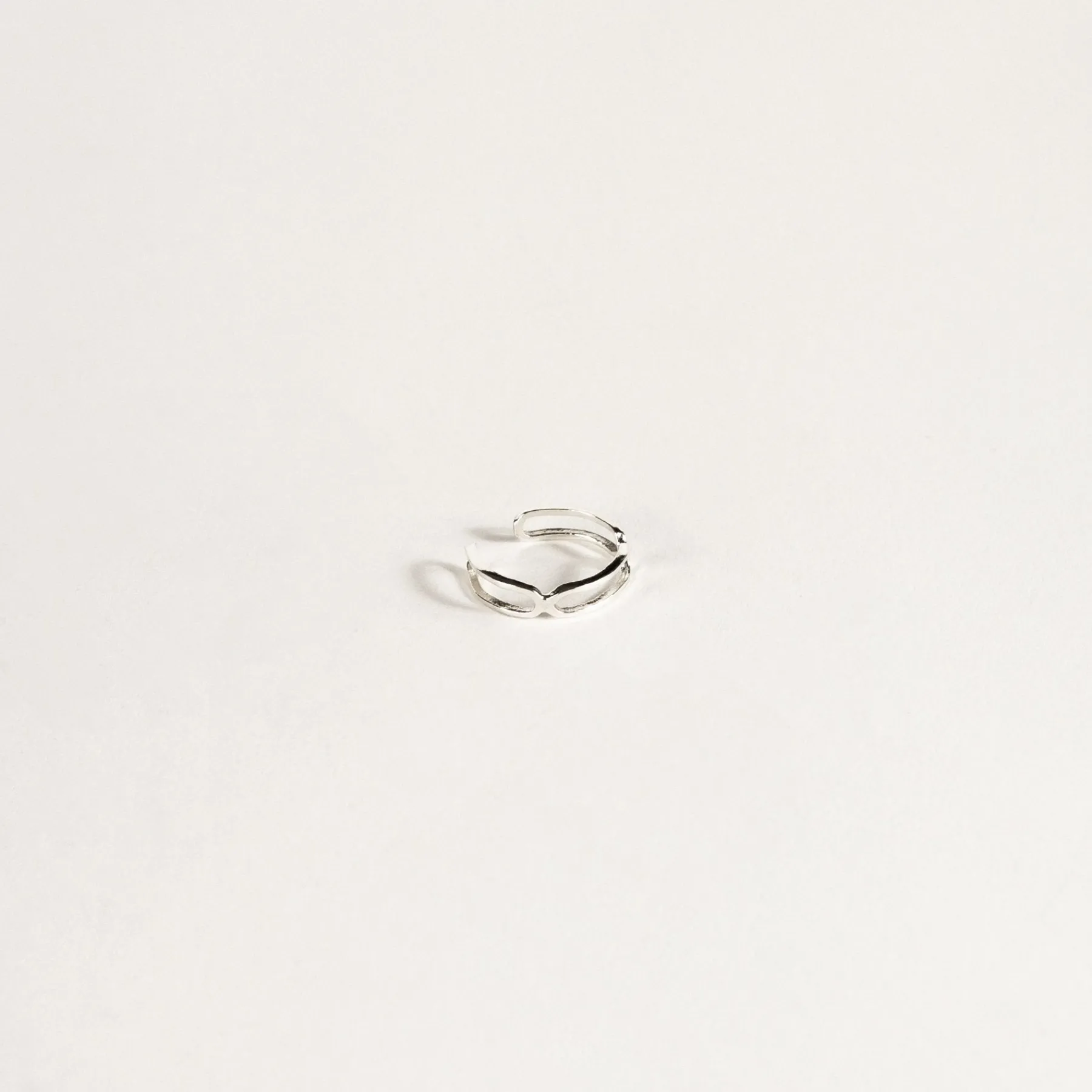 paper_clip_ear_cuff_0.webp SarahBijoux Paper Clip Ear Cuff