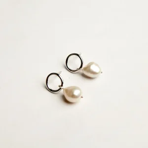 SarahBijoux Pearl Pendant Studs