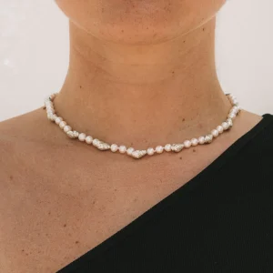 SarahBijoux Pearly Necklace