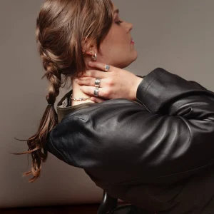 SarahBijoux Ribbon Ear Cuff