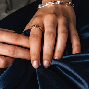 SarahBijoux Ribbon Gold Ring