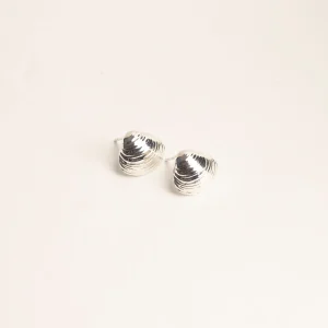 SarahBijoux Shell Studs
