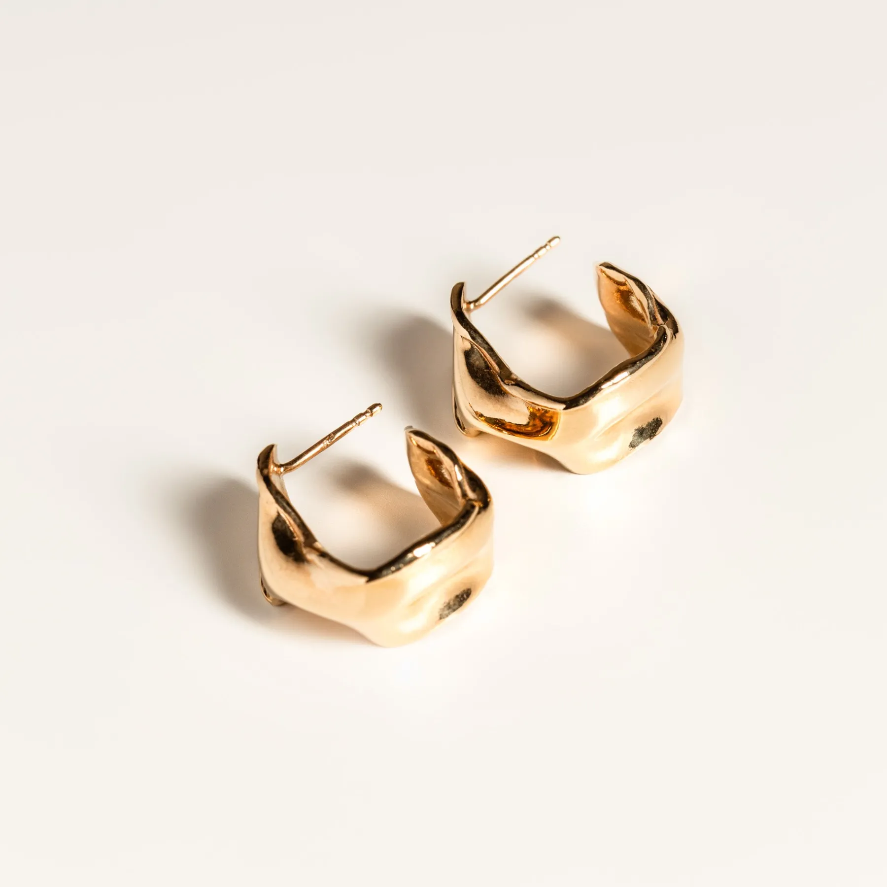 small_crisp_gold_vermeil_hoops_0.webp SarahBijoux Small Crisp Gold Vermeil Hoops