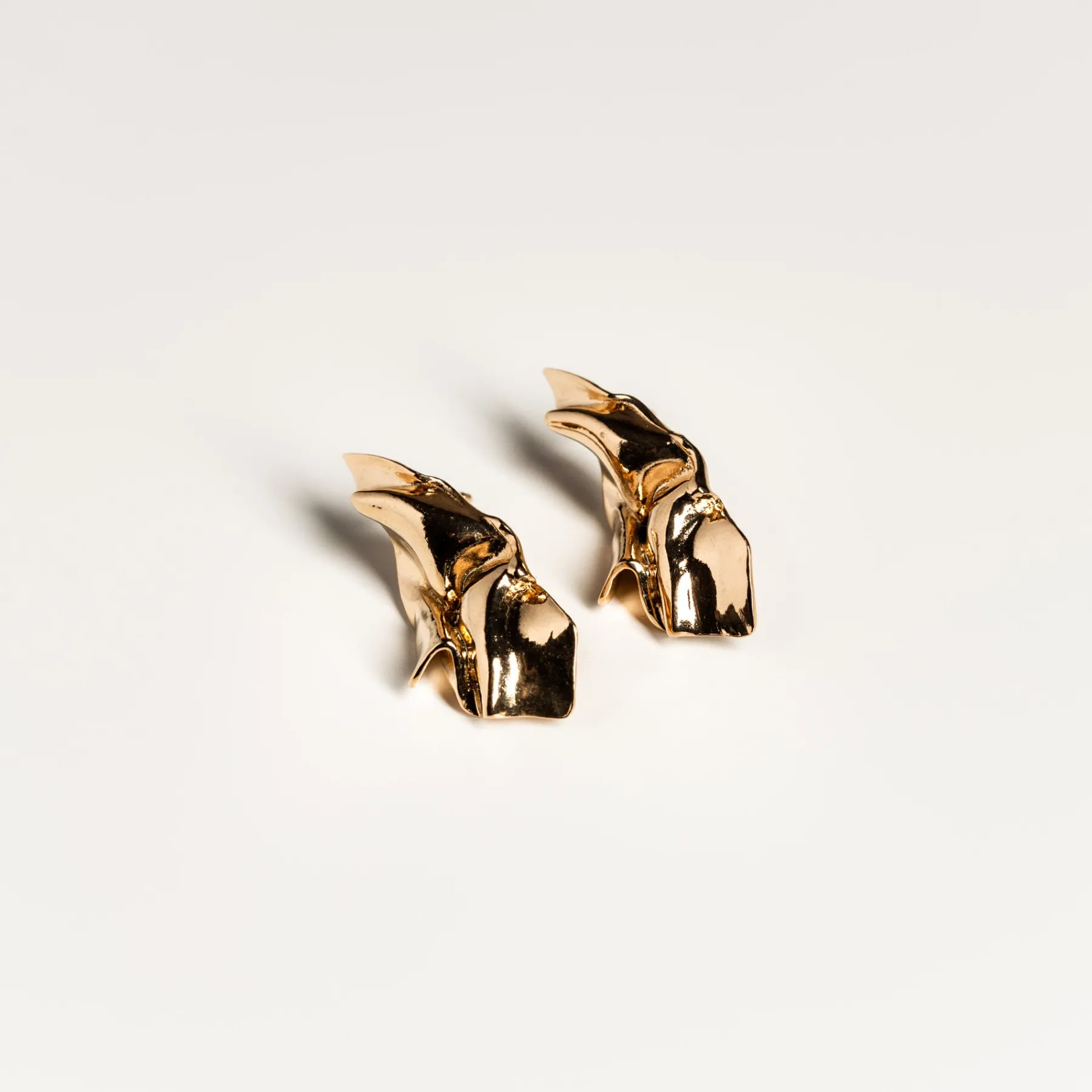 small_draped_gold_vermeil_earrings_0.webp SarahBijoux Small Draped Gold Vermeil Earrings