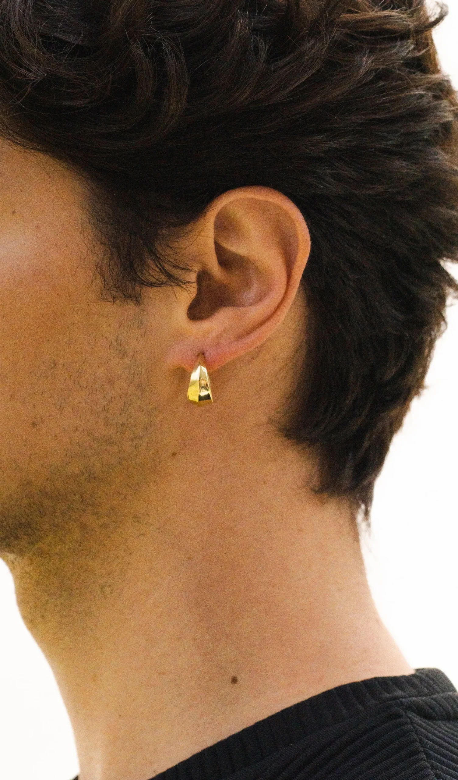 small_dune_gold_vermeil_hoops_2.webp SarahBijoux Small dune gold vermeil hoops