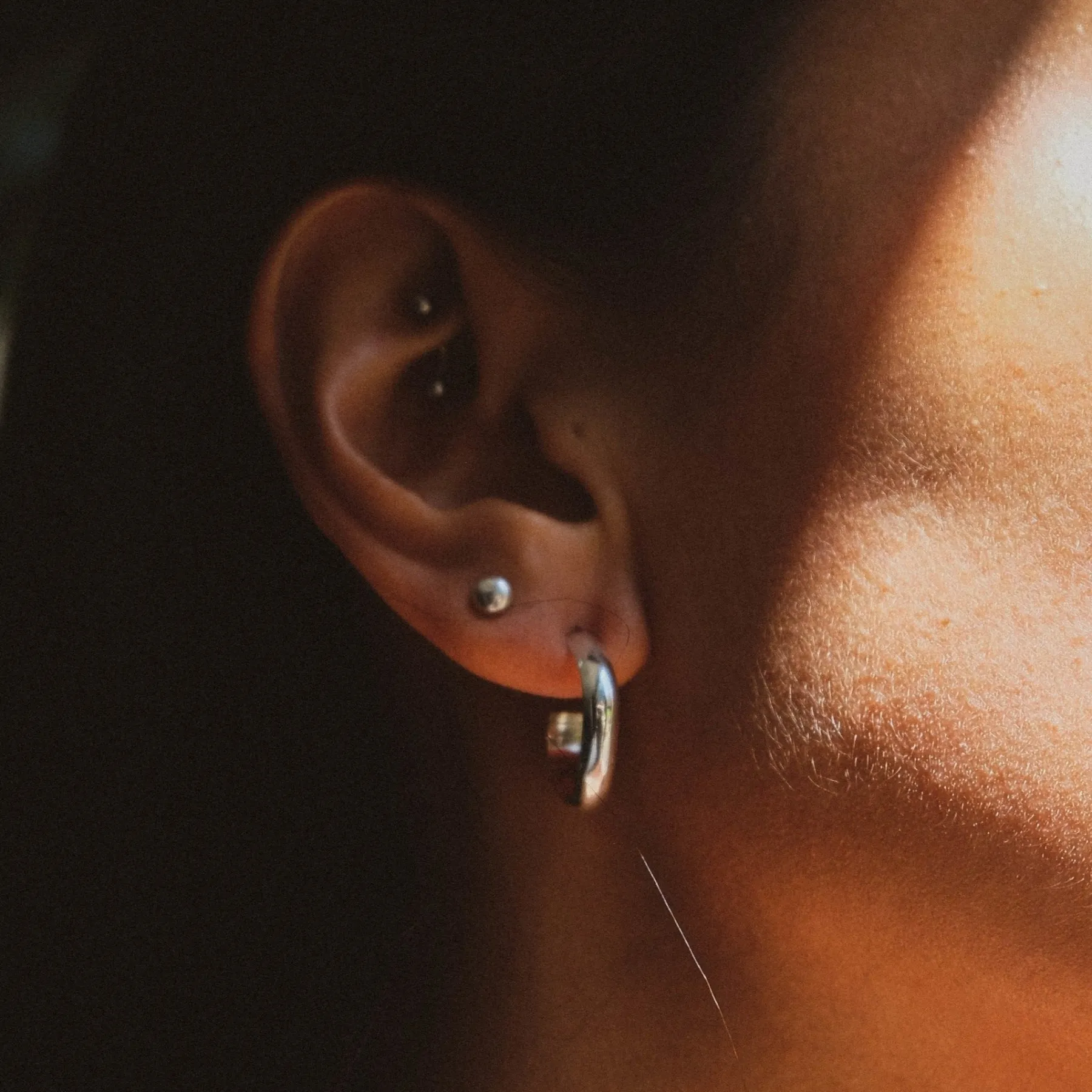 small_square_half_round_gold_vermeil_hoops_1.webp SarahBijoux Small Square Half Round Gold Vermeil Hoops