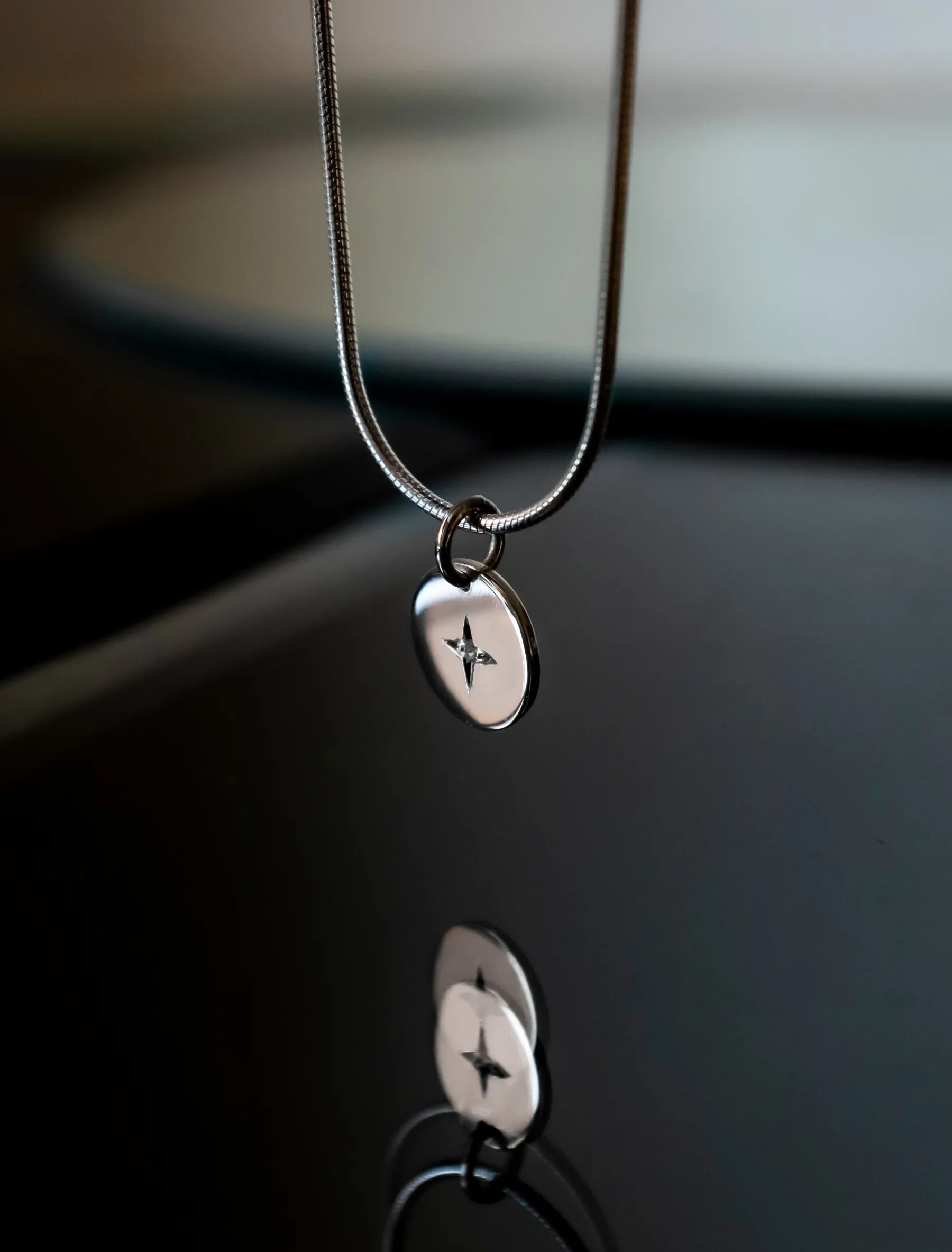 stone_pendant_1.webp SarahBijoux Stone Pendant