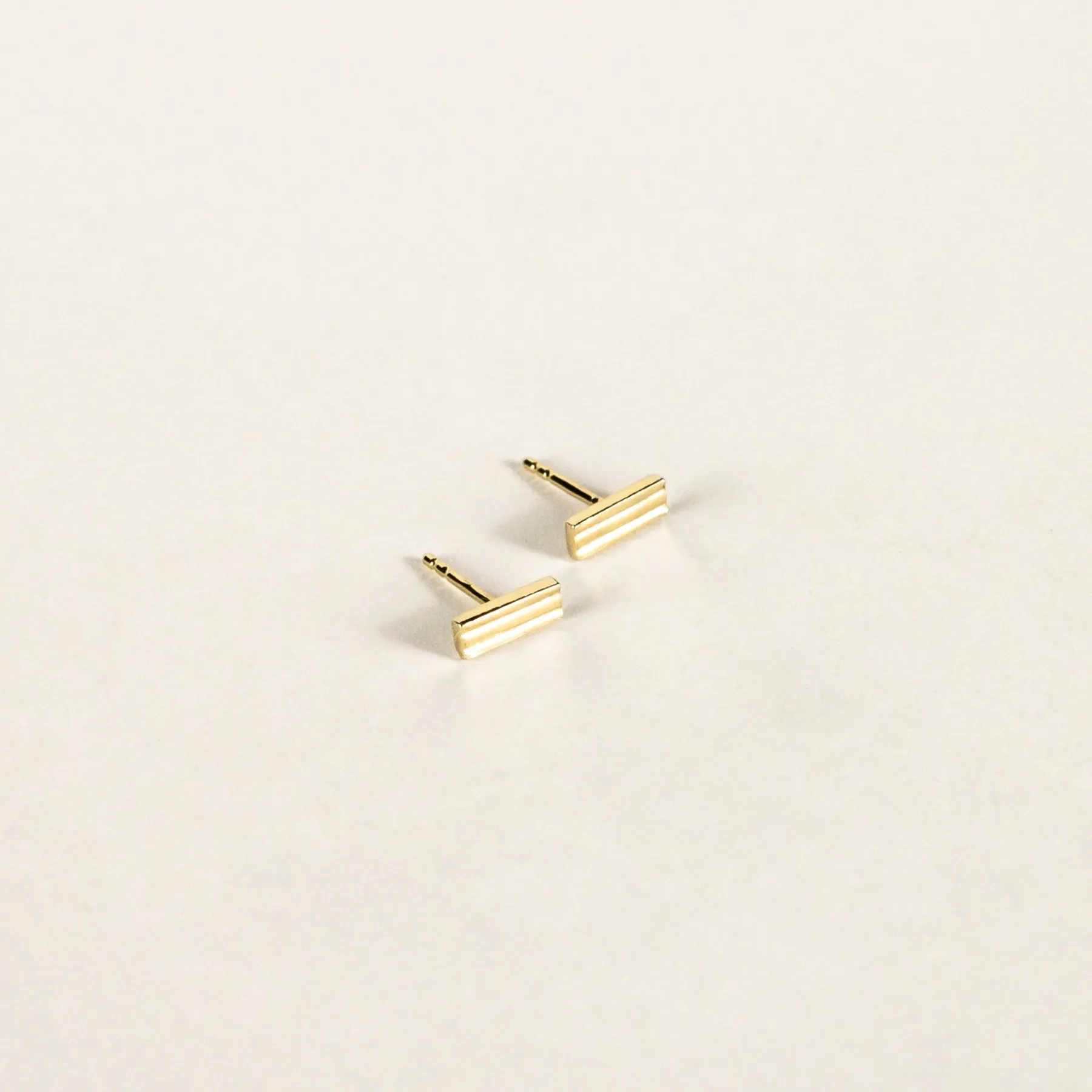 stripe_gold_vermeil_studs_0.webp SarahBijoux Stripe Gold Vermeil Studs